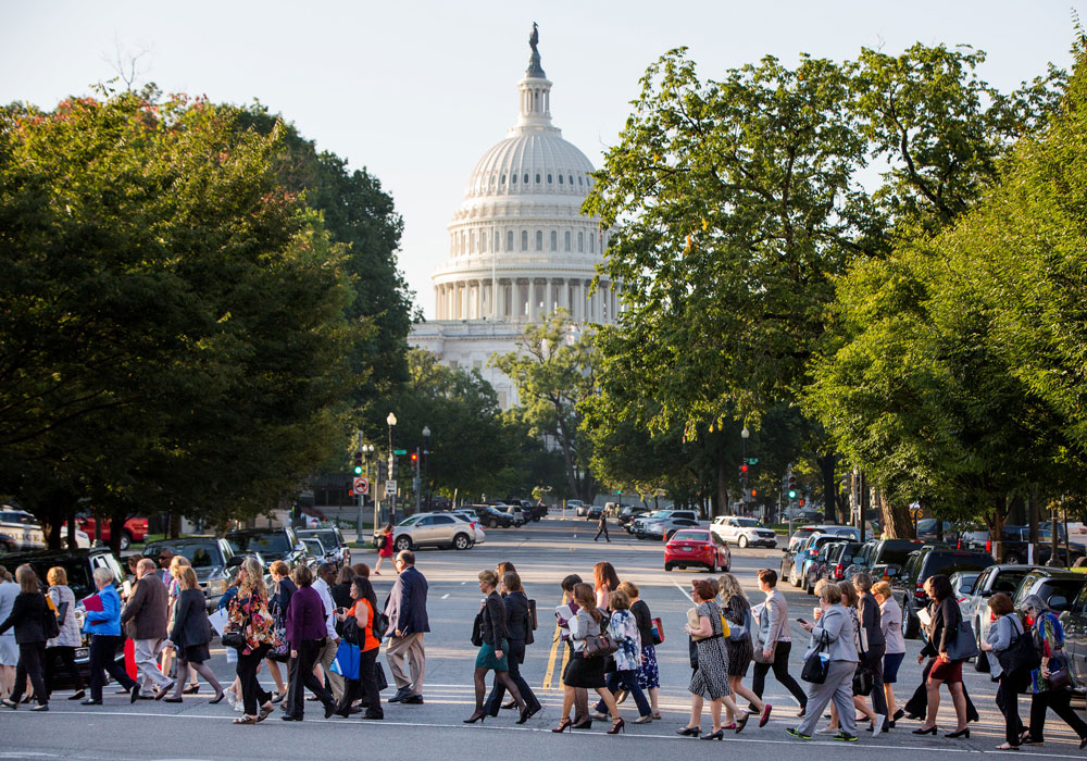 Oncology Nurse Educates Congressional Staff About the Importance of Palliative, Hospice Care